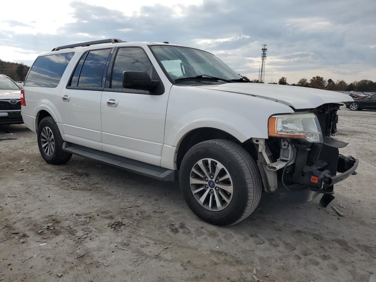 2016 Ford Expedition - Image 4
