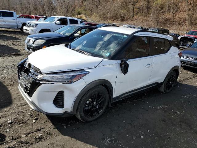 2021 Nissan Kicks Sr