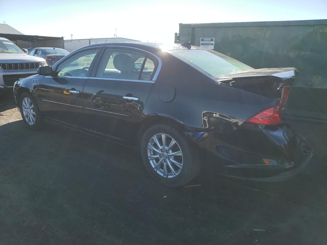 2011 Buick Lucerne - Image 2