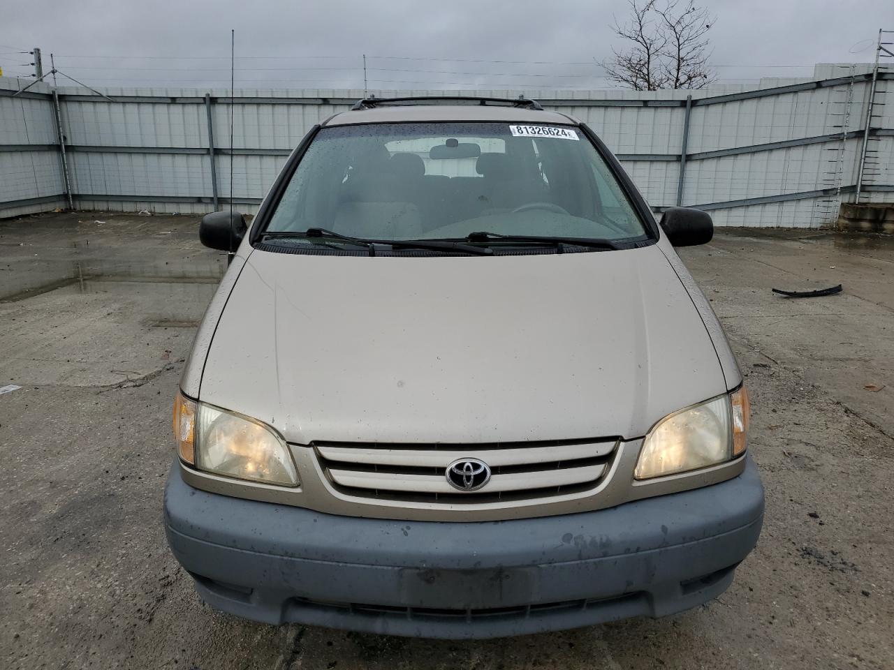 2003 Toyota Sienna - Image 5