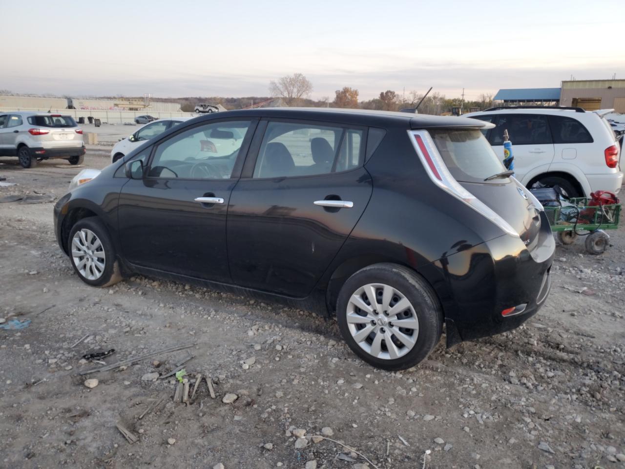 2015 Nissan Leaf - Image 2