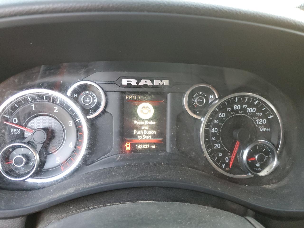 2021 RAM 3500 - Image 9