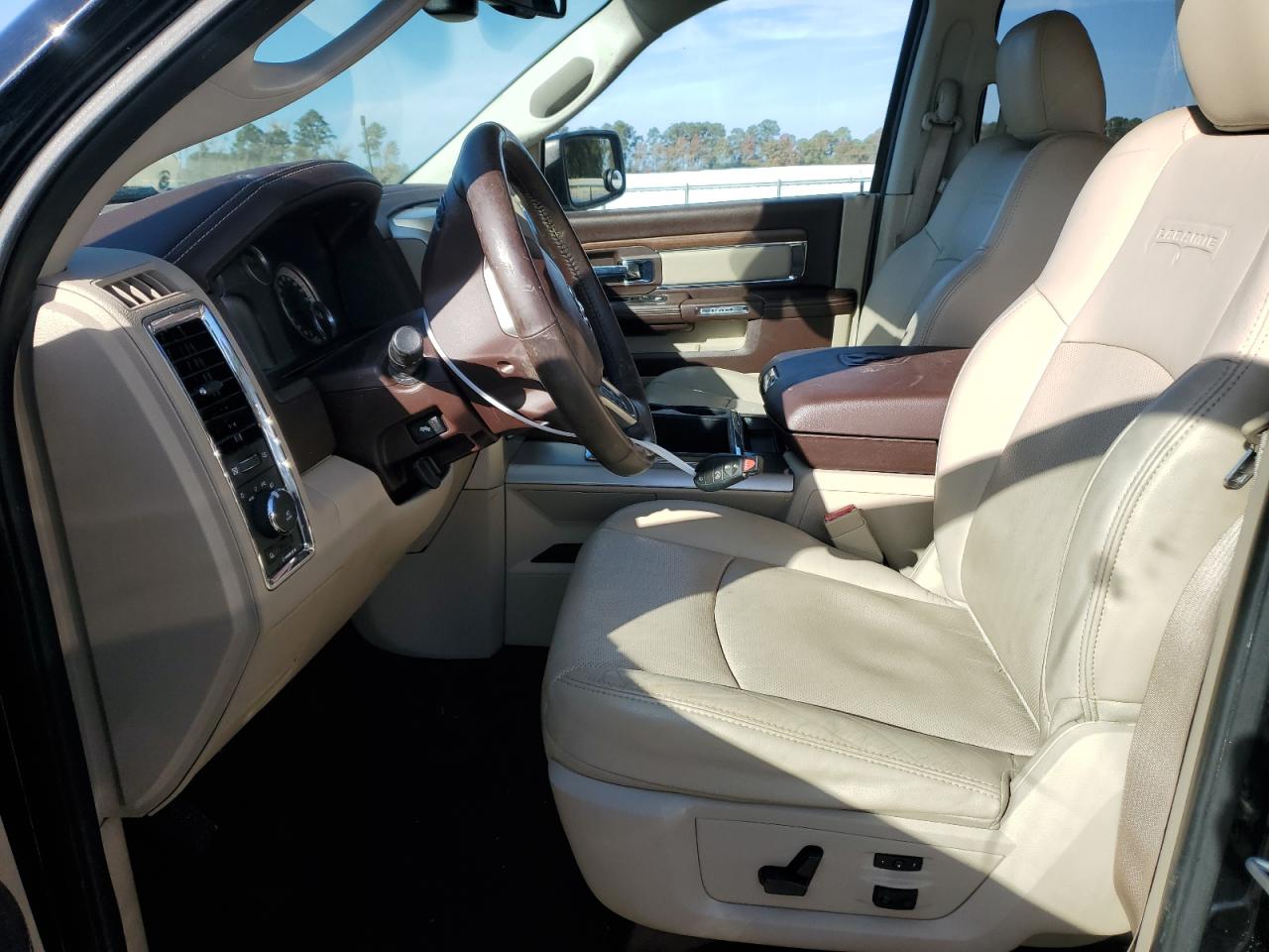 2014 RAM 1500 - Image 7