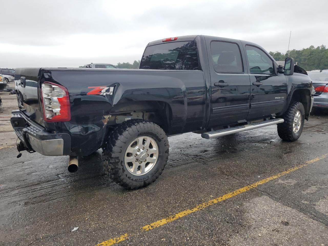 2013 Chevrolet Silverado - Image 3