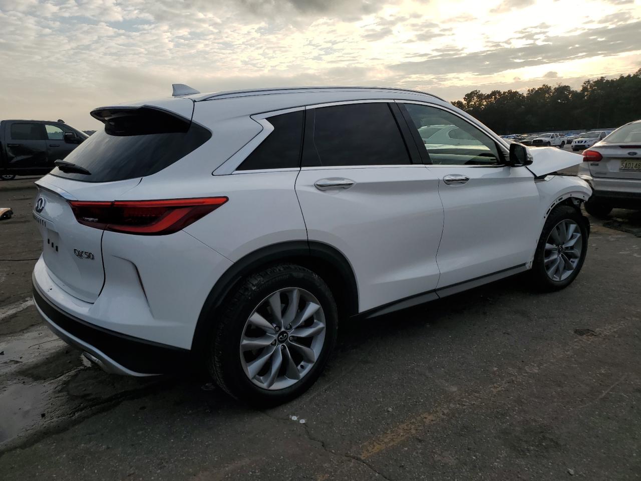 2021 Infiniti QX50 - Image 5