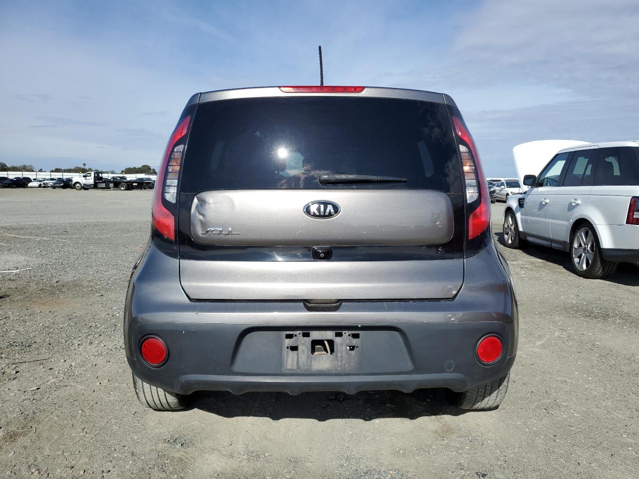 2018 Kia Soul VIN: KNDJN2A27J7621679 Lot: 78404424