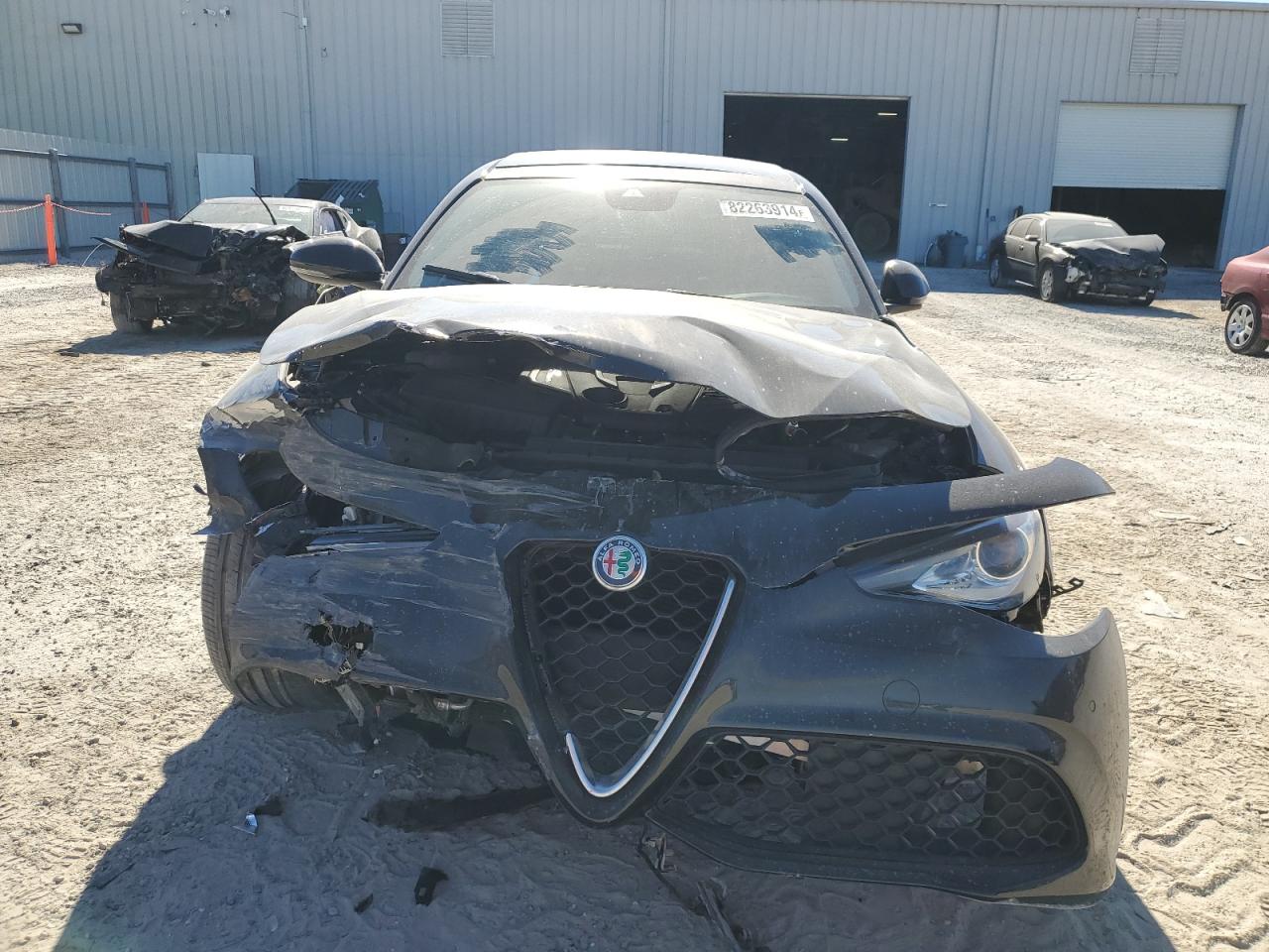 VIN ZARFAECN3J7575266 2018 ALFA ROMEO GIULIA no.5