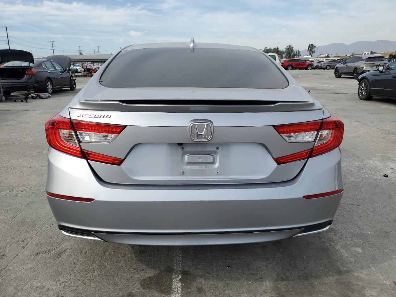 2018 Honda Accord Ex VIN: 1HGCV1F4XJA084095 Lot: 78923454