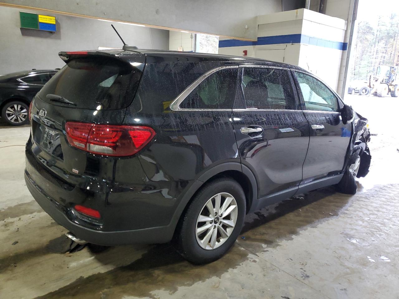 VIN 5XYPG4A30KG511652 2019 KIA SORENTO no.3