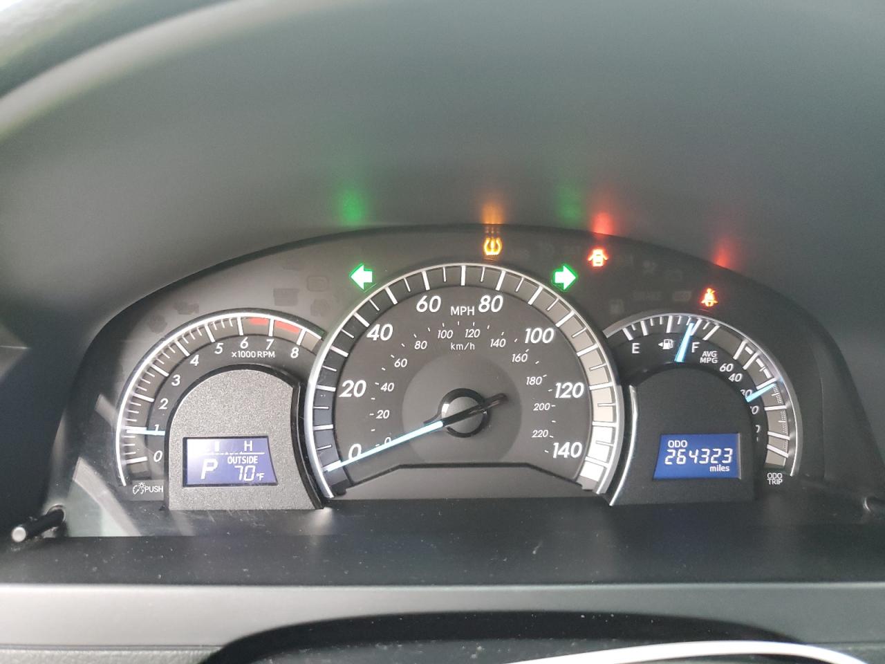 2014 Toyota Camry - Image 9