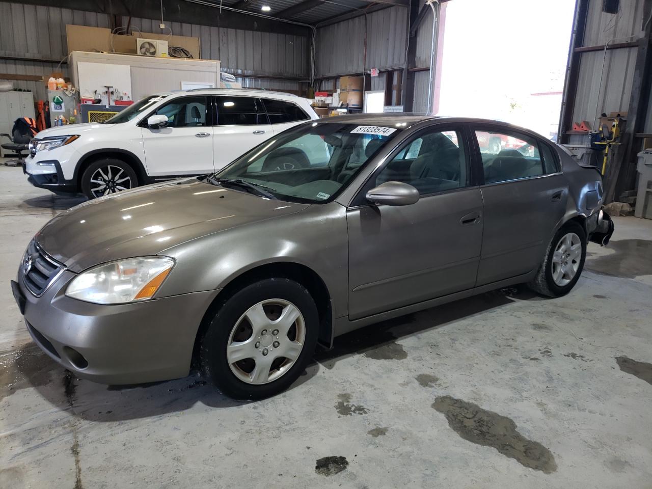 2003 Nissan Altima Base იყიდება Rogersville-ში, MO - Rear End