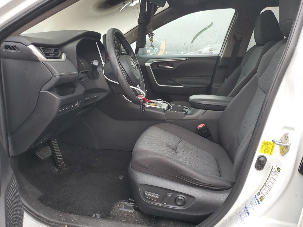 2020 Toyota RAV 4 - Image 7