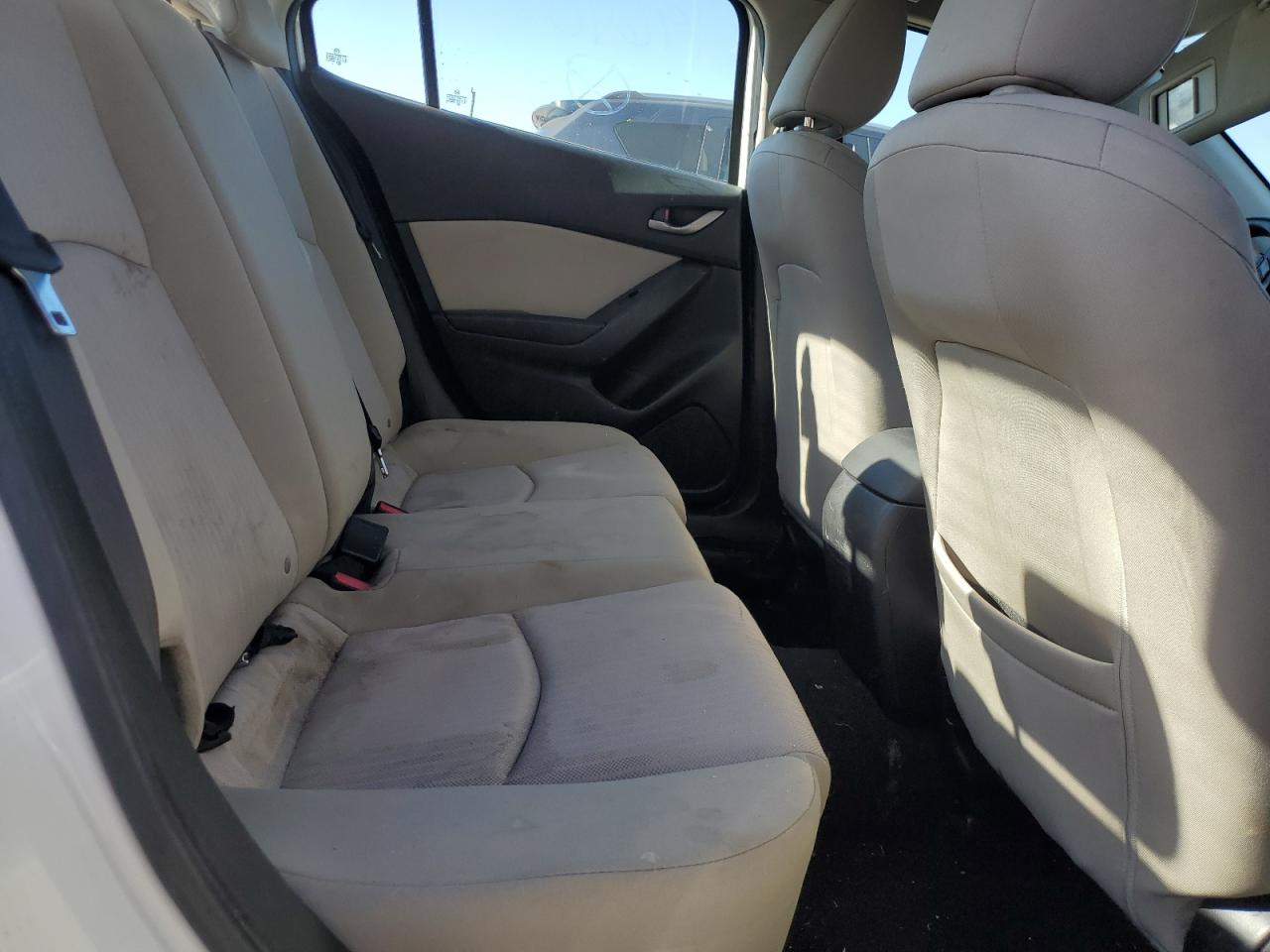 2014 Mazda 3 - Image 10