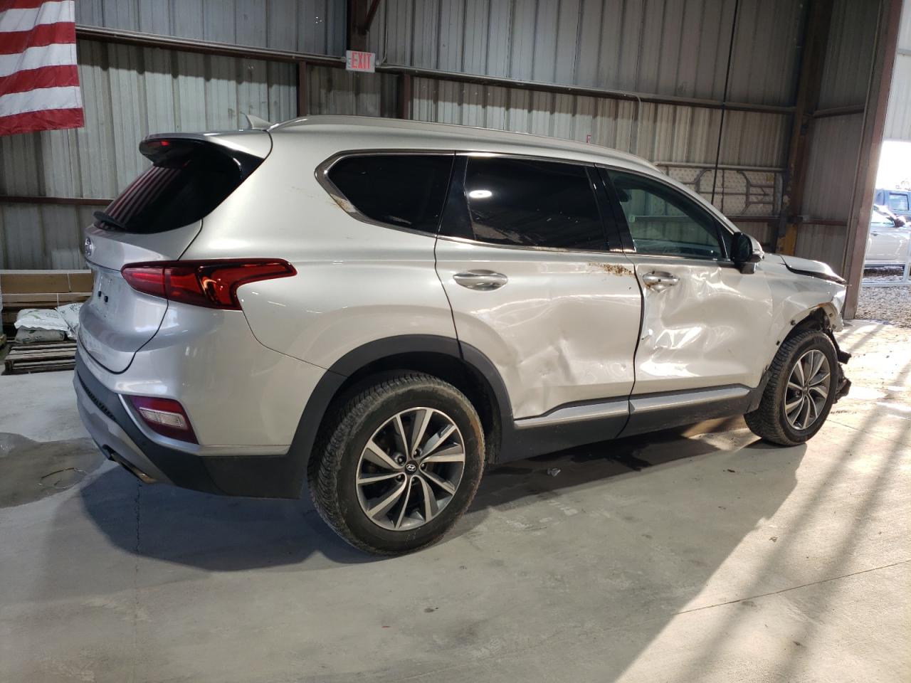 2019 Hyundai Santa Fe - Image 3