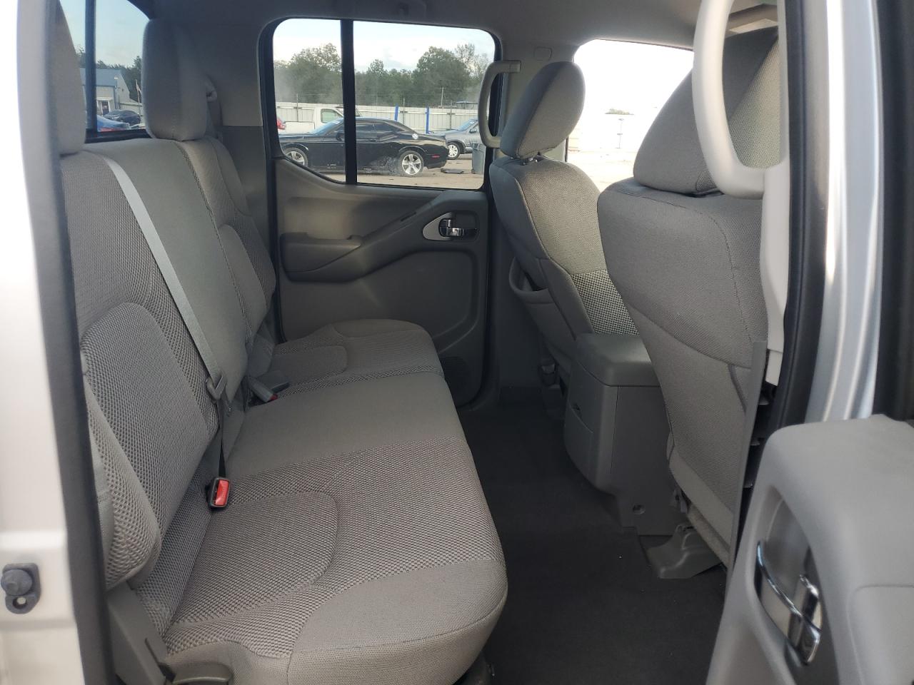 2021 Nissan Navara (Frontier) - Image 11