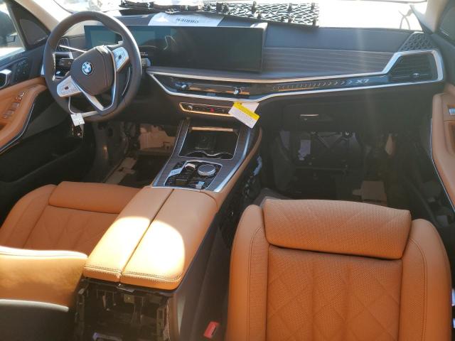  BMW X7 2025 Серый