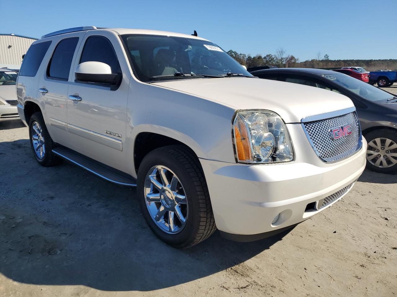 2012 GMC Yukon - Image 4