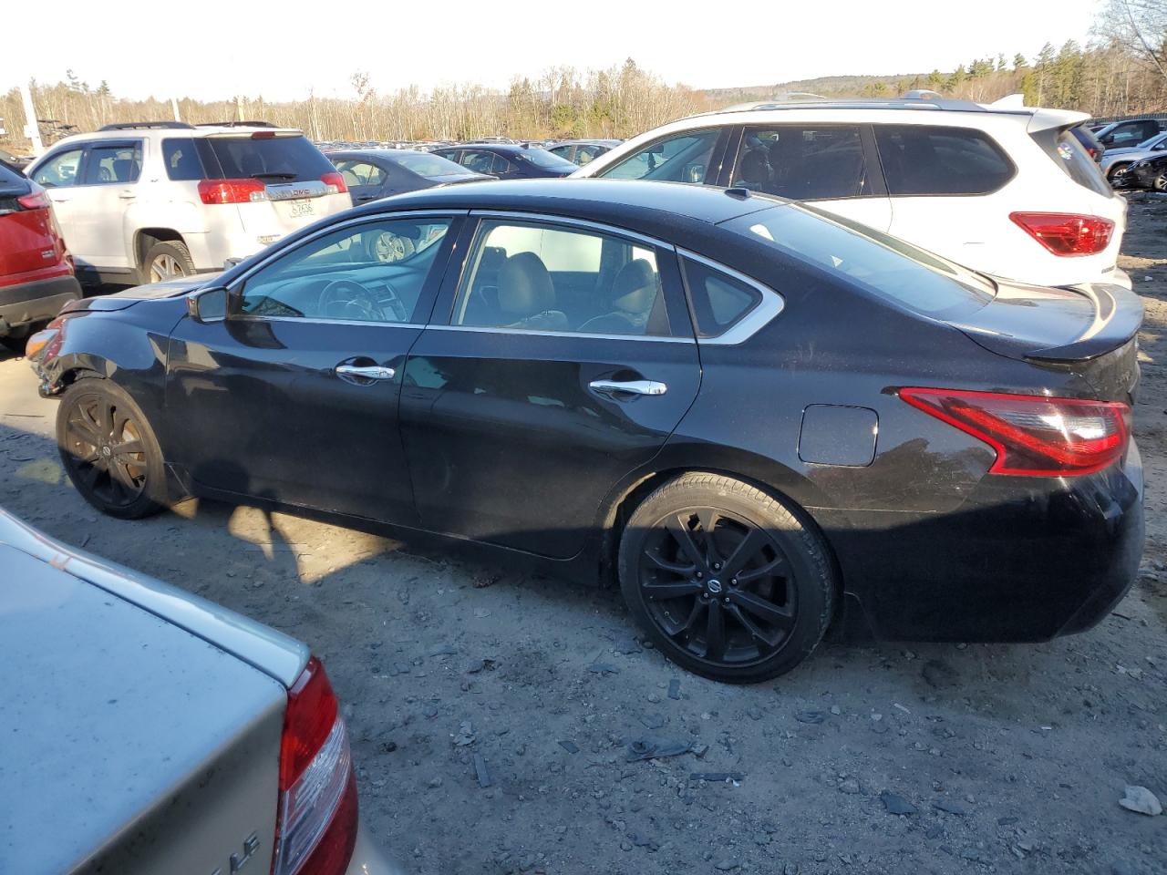 2018 Nissan Altima - Image 2