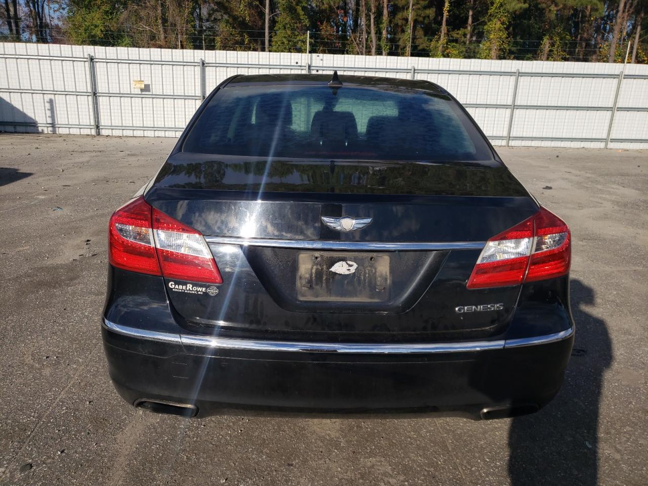 2013 Hyundai Genesis 3.8L VIN: KMHGC4DD3DU248411 Lot: 81220924