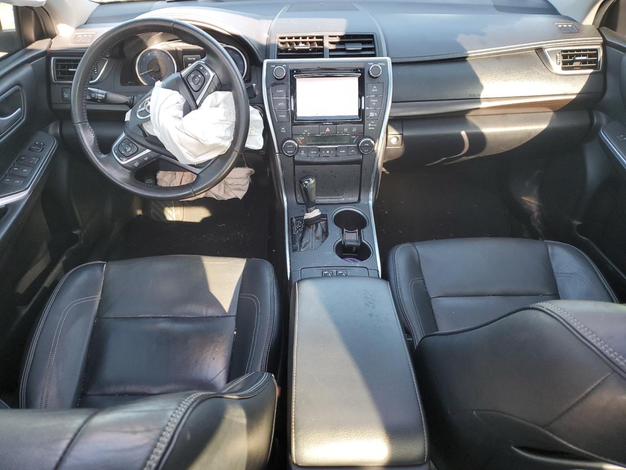 2017 Toyota Camry - Image 8