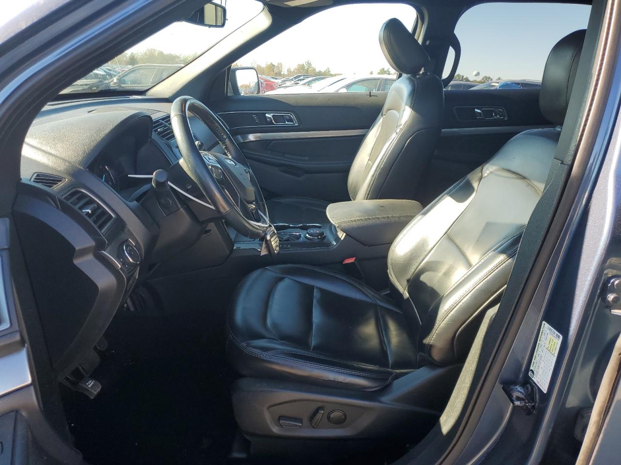 2019 Ford Explorer - Image 7