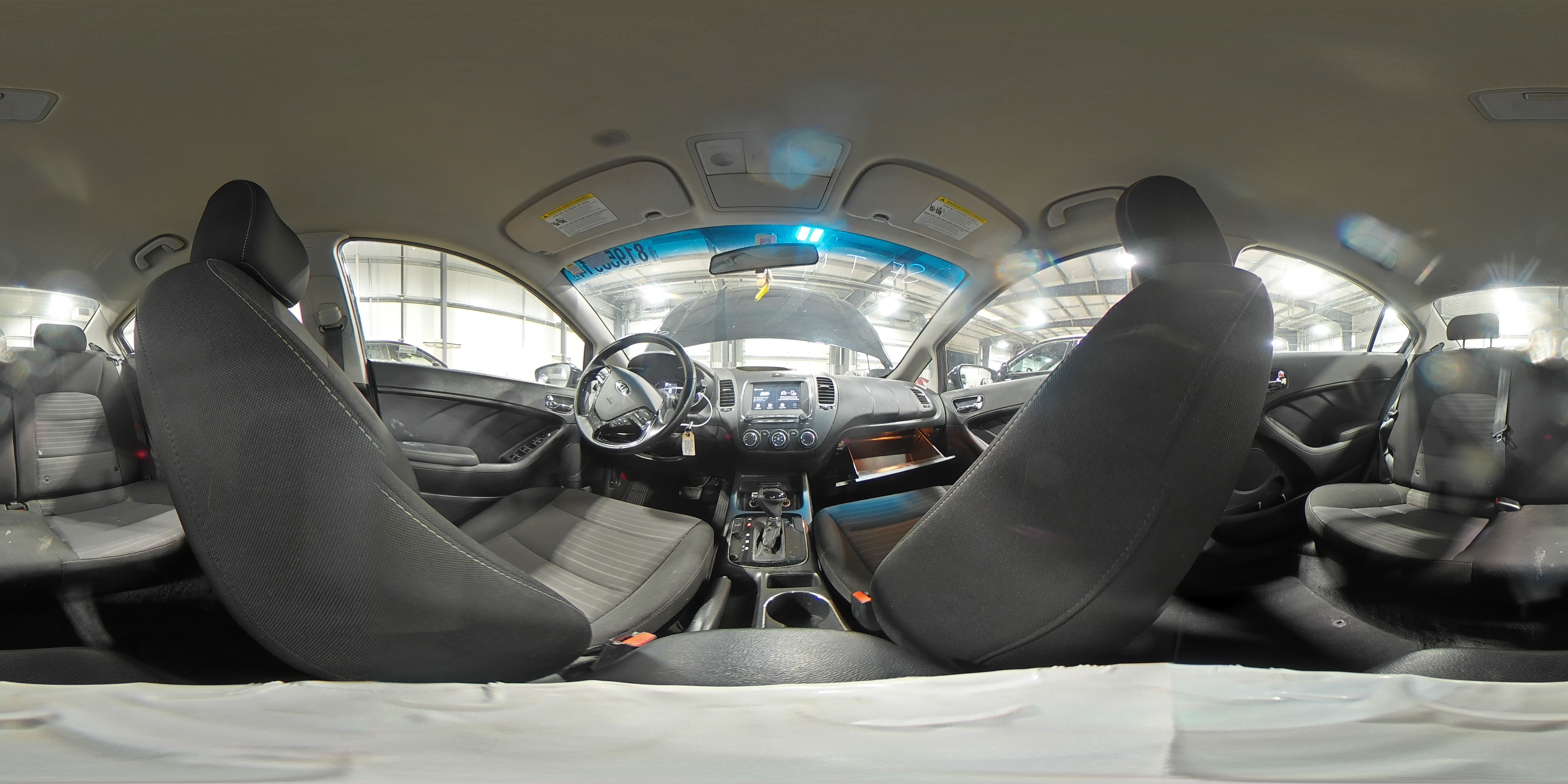 2017 Kia Forte - Image 14