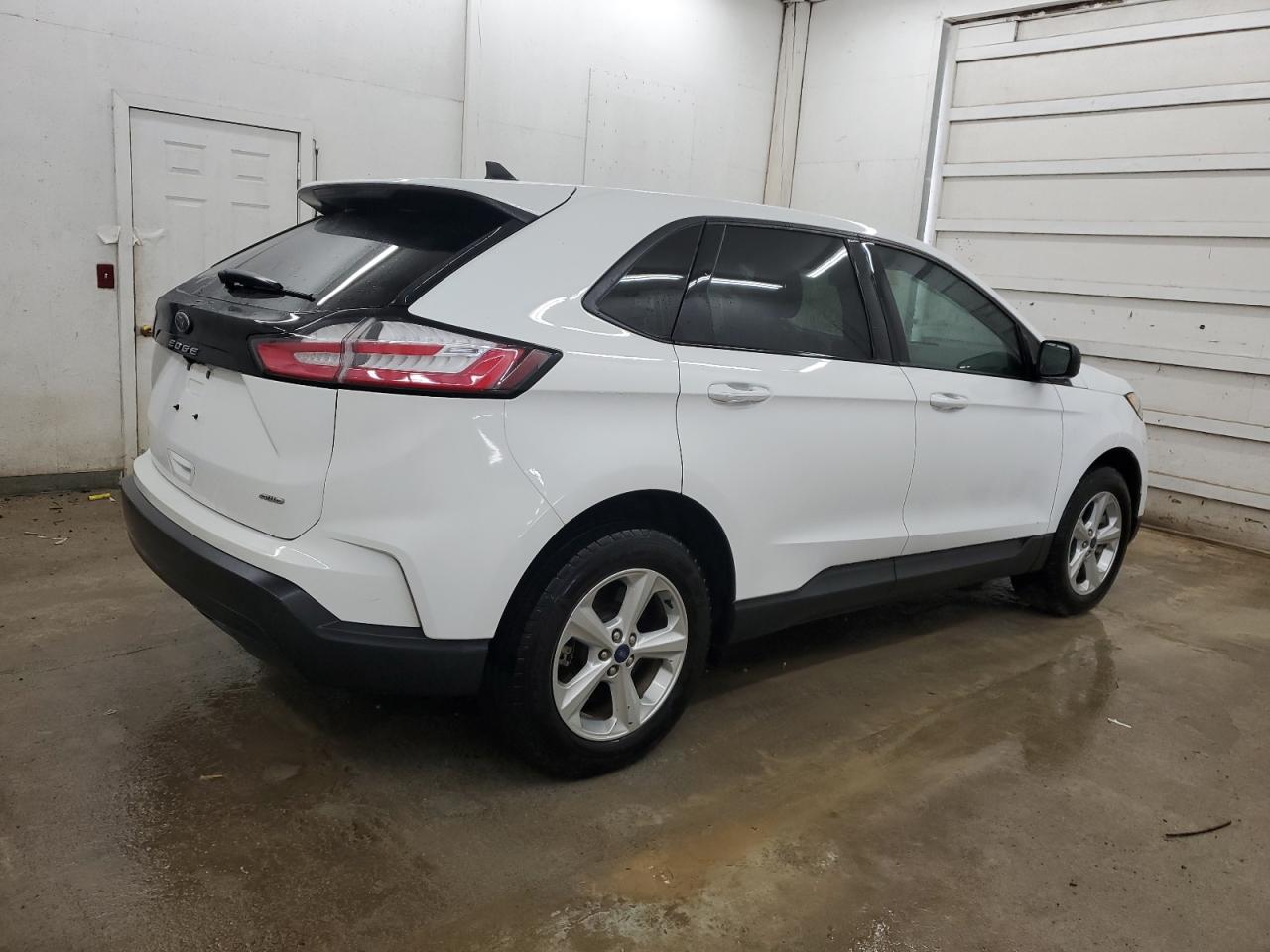 2022 Ford Edge - Image 3