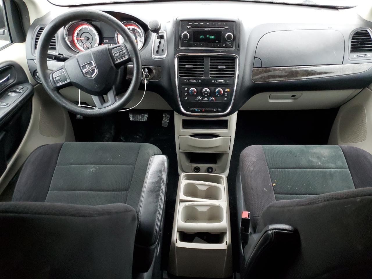 2011 Dodge Caravan - Image 8