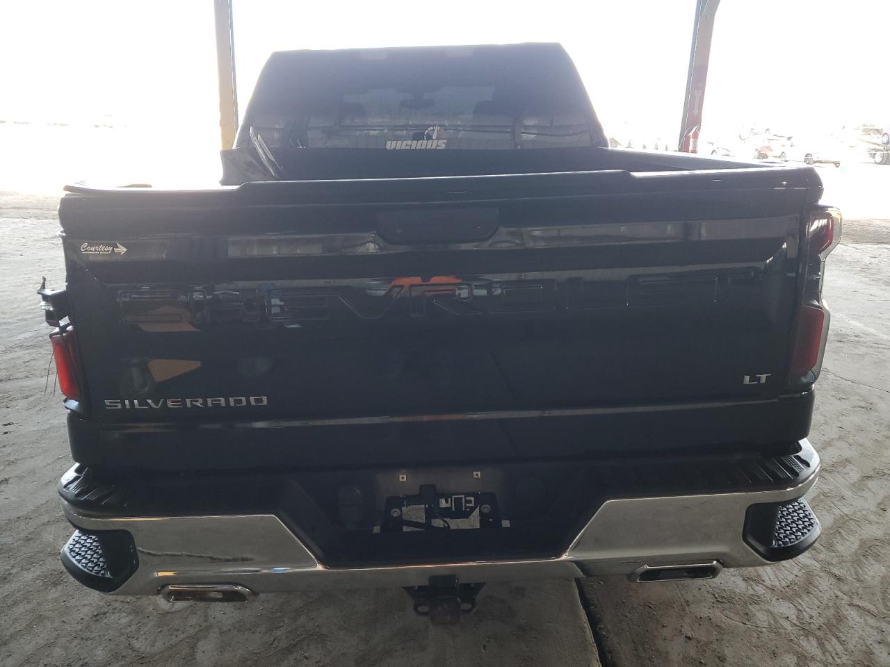 2019 Chevrolet Silverado - Image 6