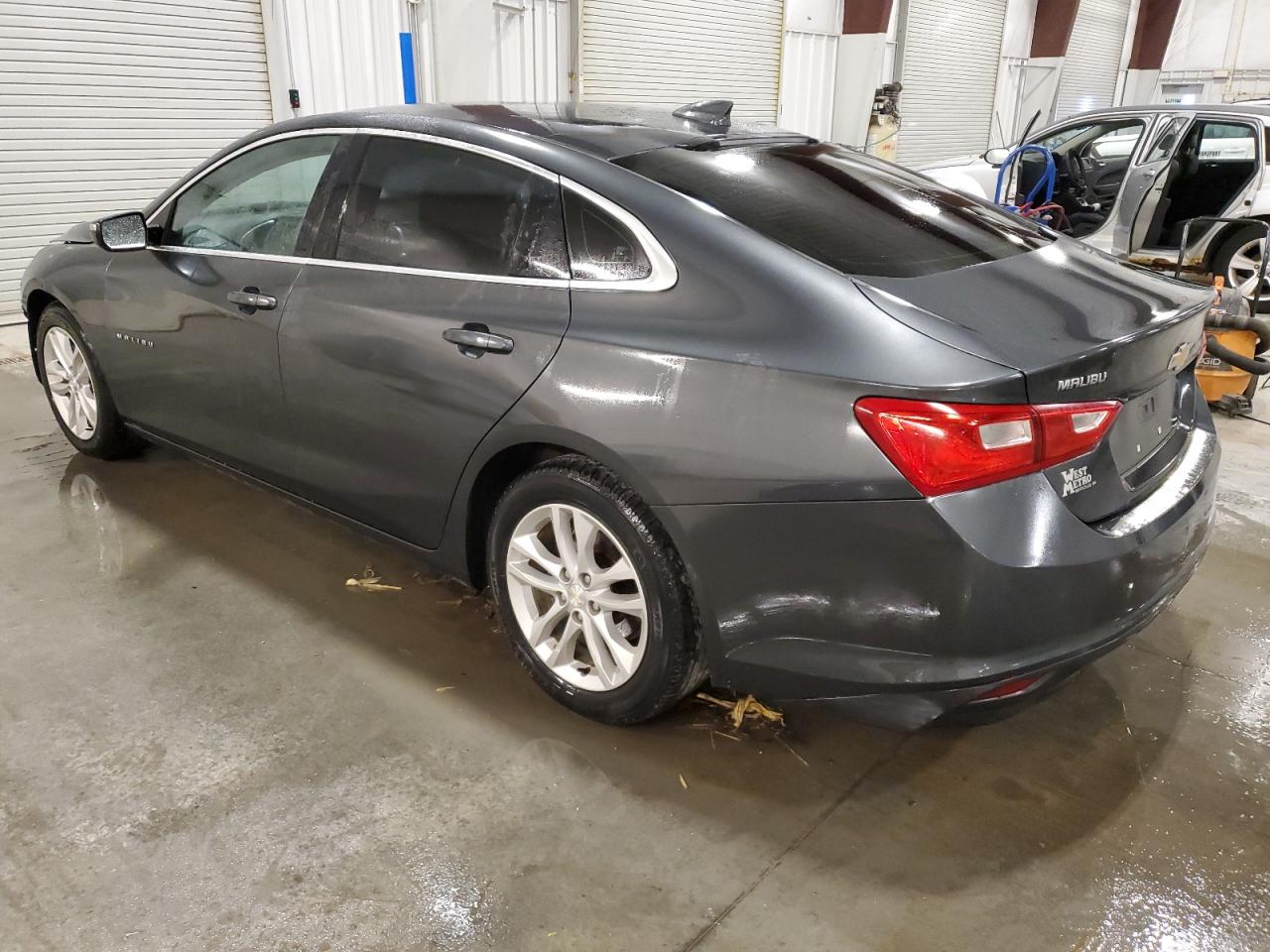 2016 Chevrolet Malibu - Image 2