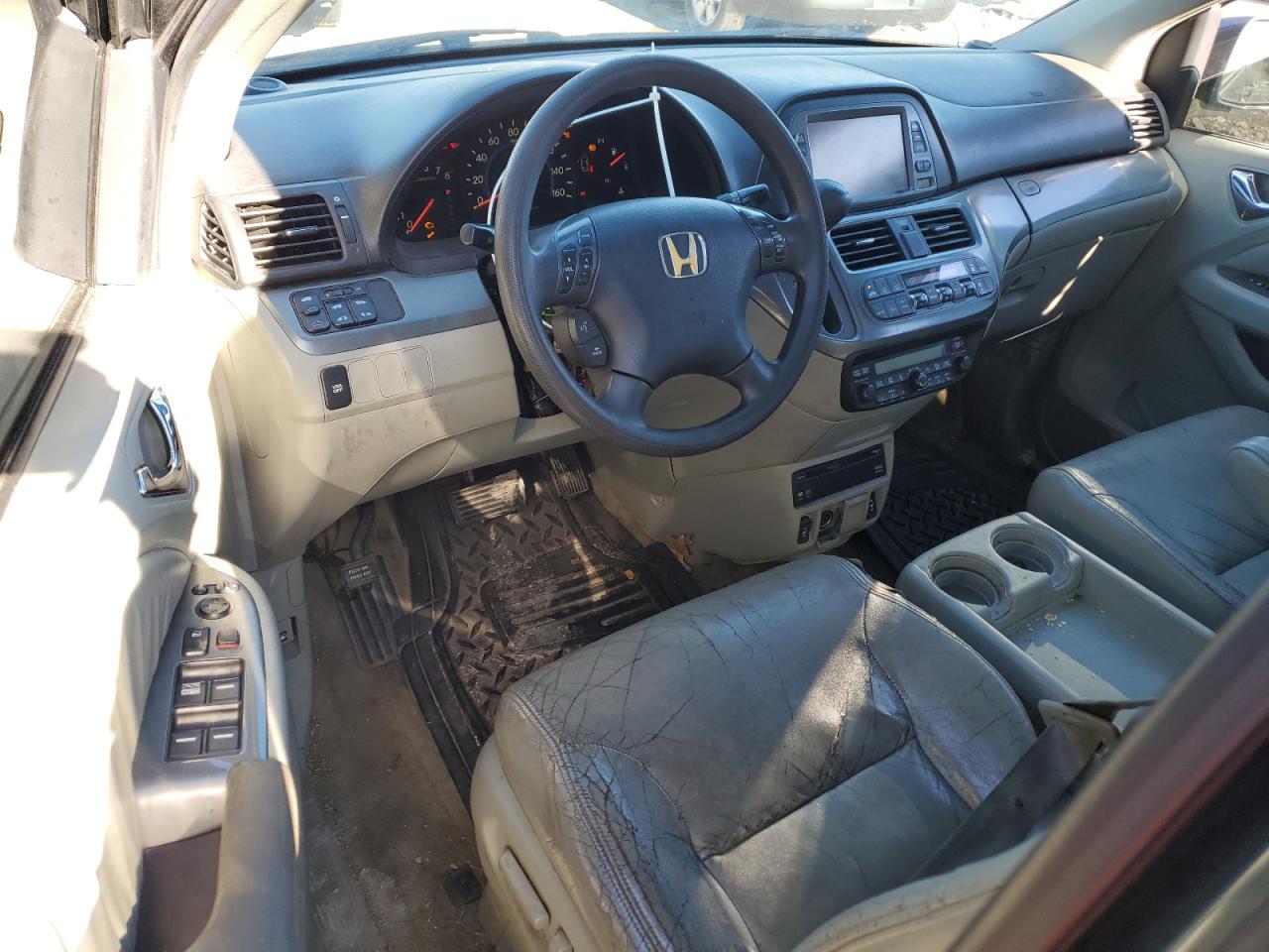 2005 Honda Odyssey - Image 8