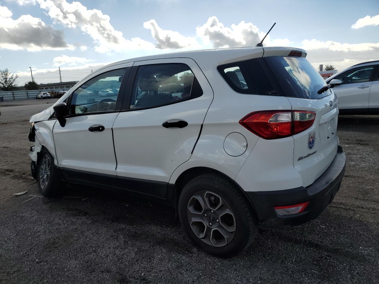 2018 Ford EcoSport - Image 2