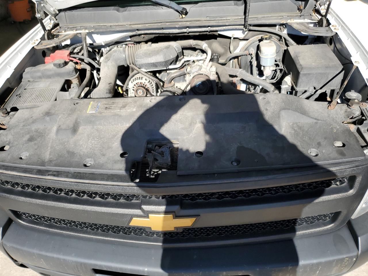 2010 Chevrolet Silverado - Image 11