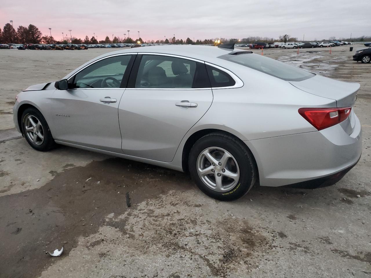 2017 Chevrolet Malibu - Image 2