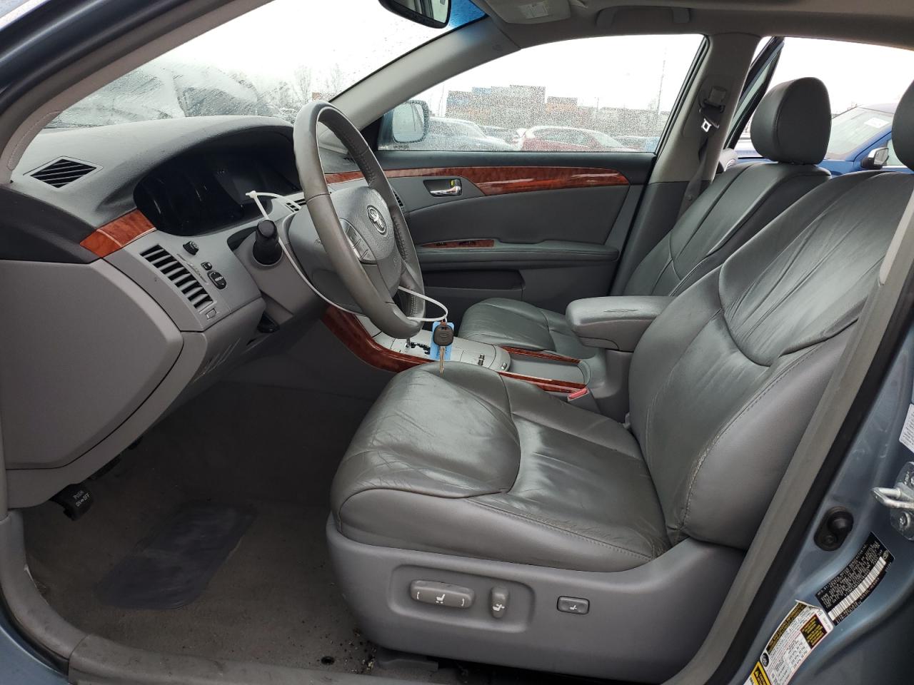 2007 Toyota Avalon - Image 7