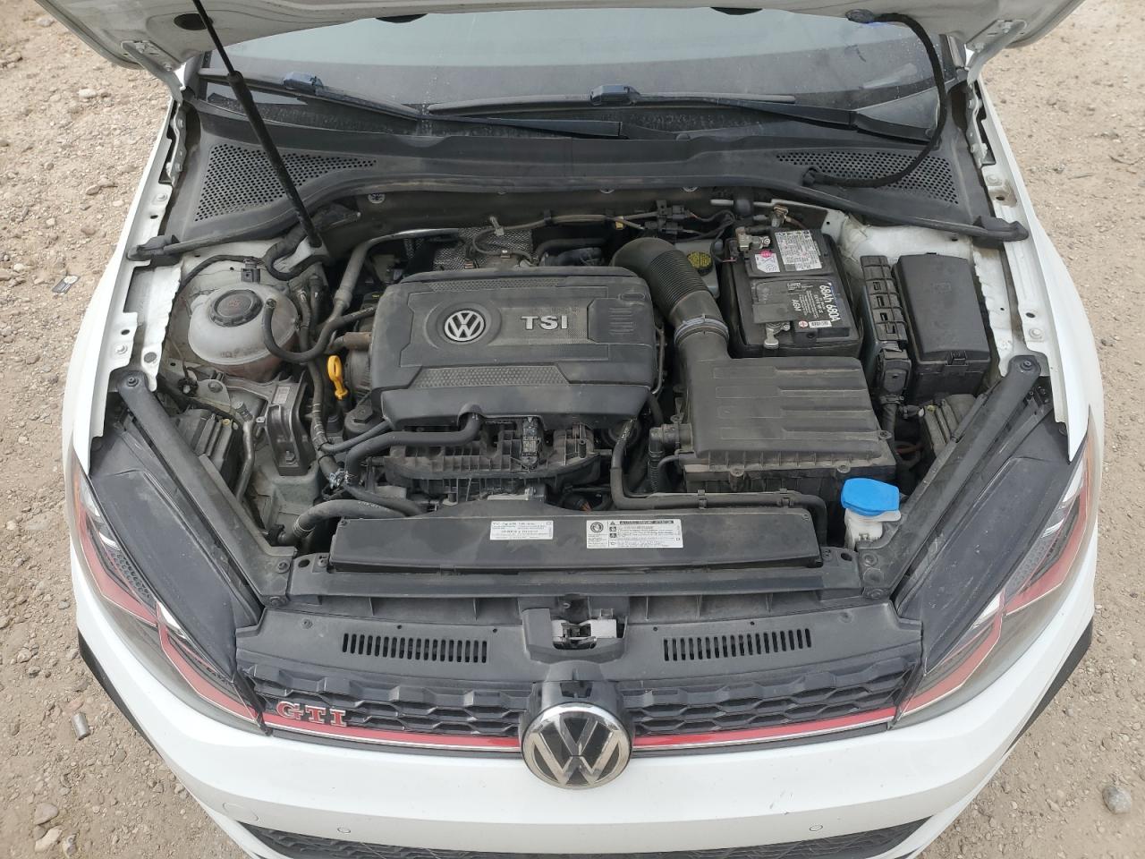 2019 Volkswagen GTI - Image 11