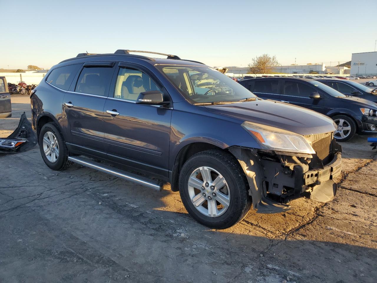 VIN 1GNKRGKD3DJ261315 2013 CHEVROLET TRAVERSE no.4