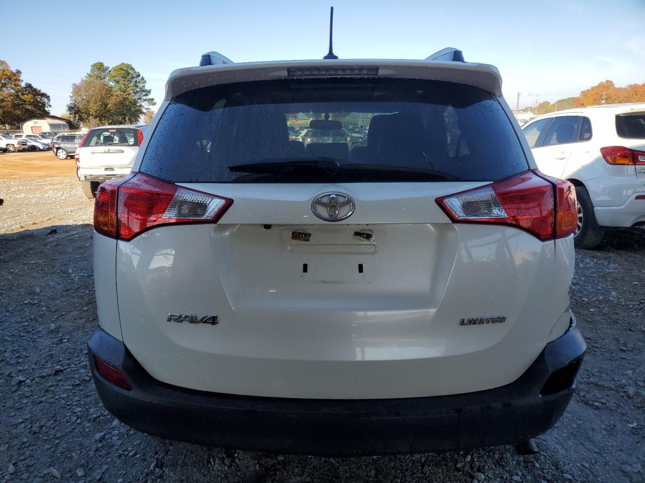 2015 Toyota RAV 4 - Image 6