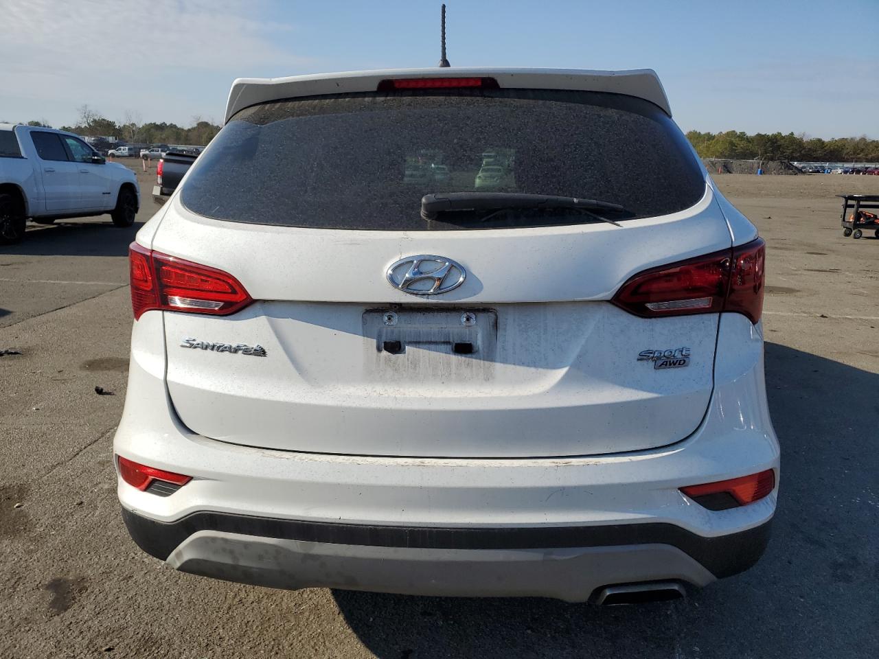 VIN 5NMZTDLB8JH082757 2018 HYUNDAI SANTA FE no.6