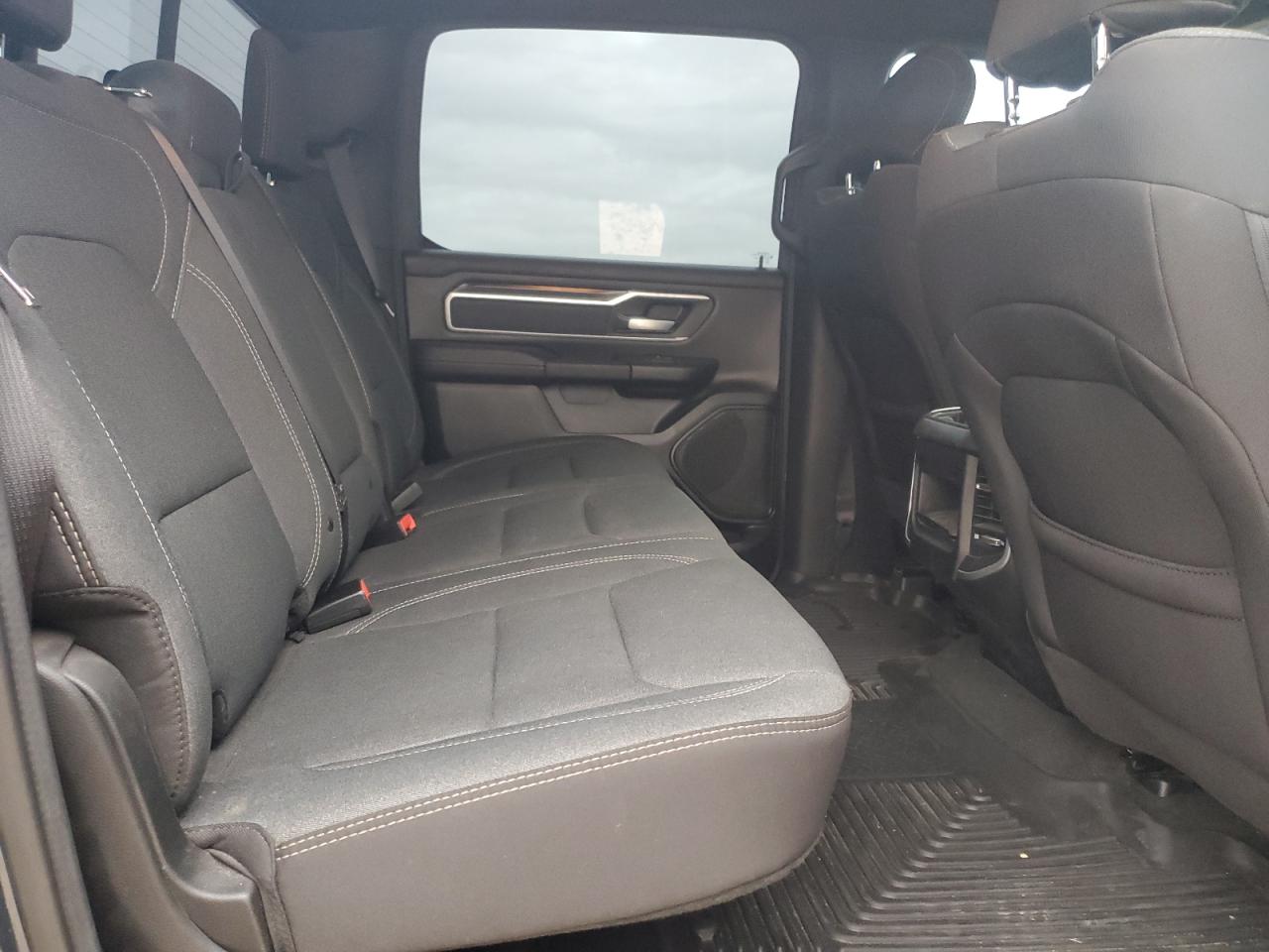 2022 RAM 1500 - Image 10