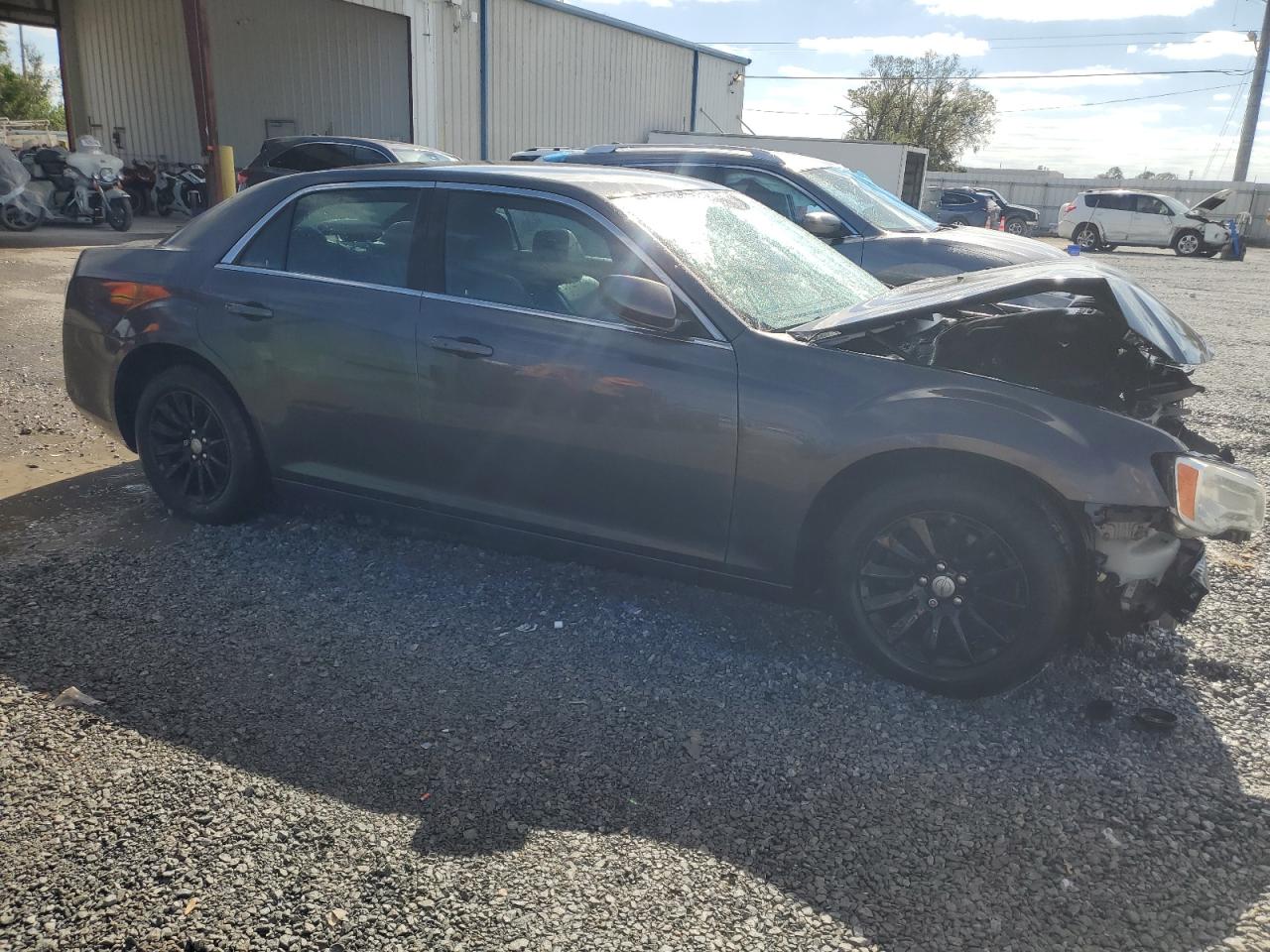 VIN 2C3CCAAGXDH632208 2013 CHRYSLER 300 no.4