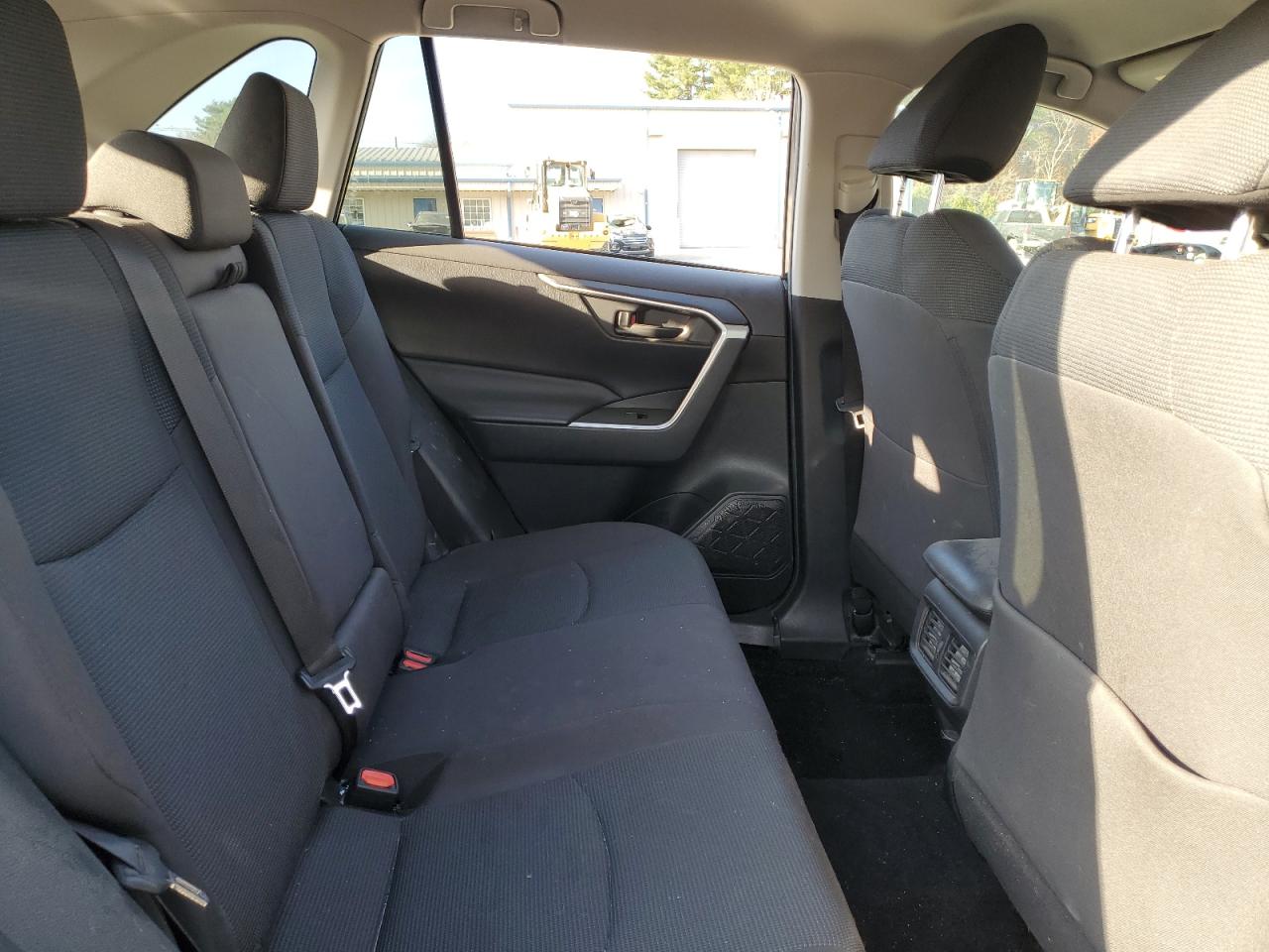 2021 Toyota RAV 4 - Image 11