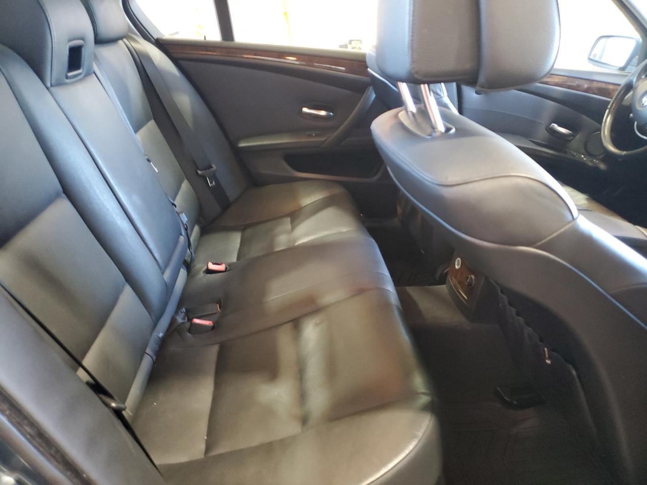 2010 BMW 5er - Image 10