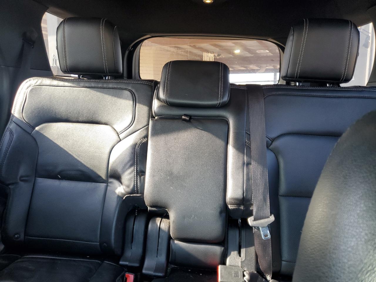 2017 Ford Explorer - Image 10