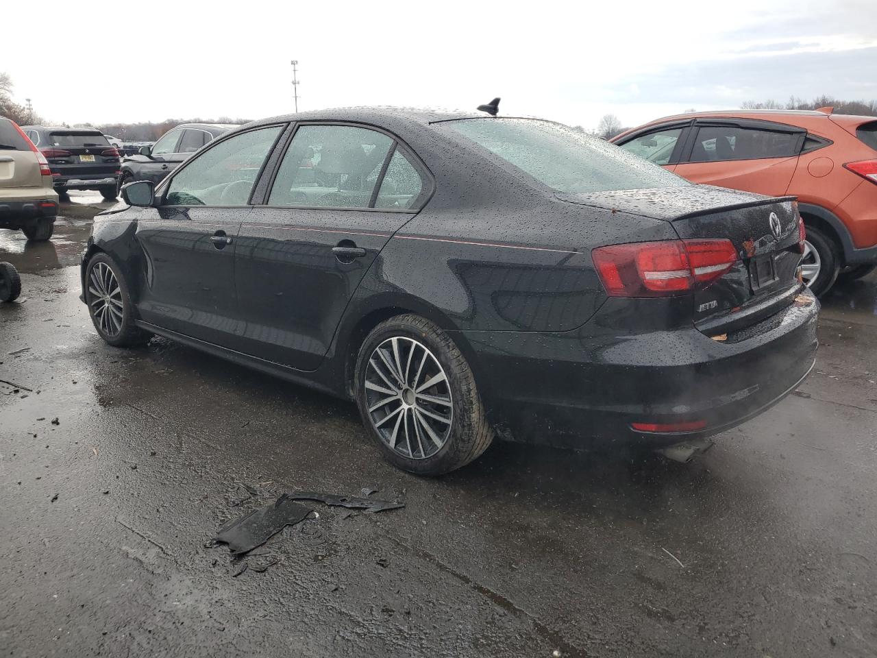 2016 Volkswagen Jetta - Image 2