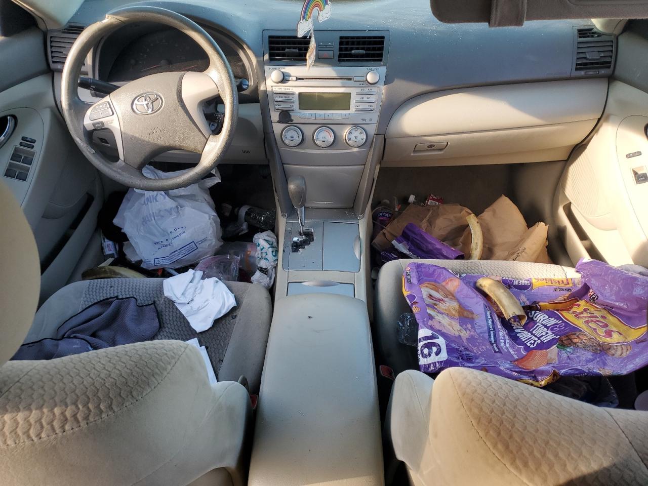2011 Toyota Camry - Image 8
