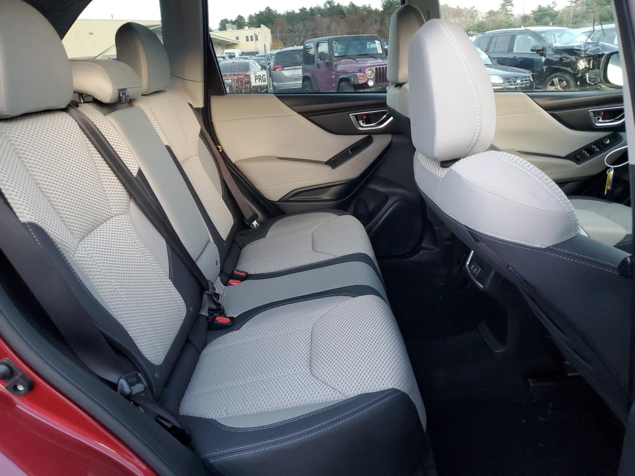 2020 Subaru Forester - Image 11
