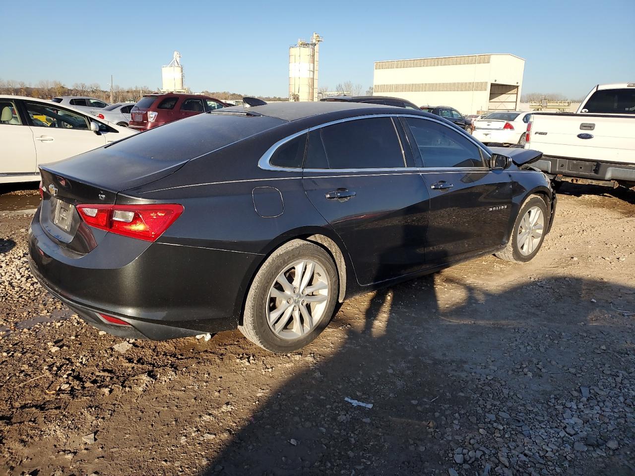 2016 Chevrolet Malibu - Image 3