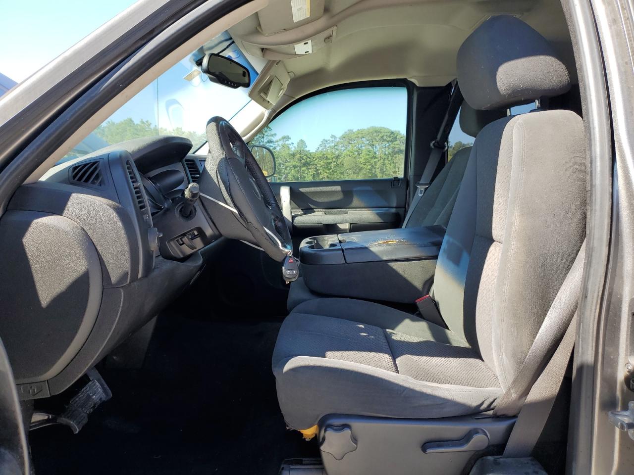 2007 Chevrolet Silverado - Image 7
