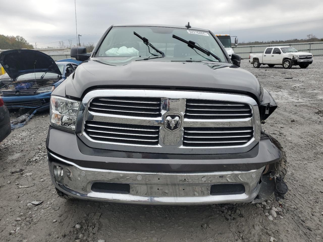 2017 RAM 1500 - Image 5